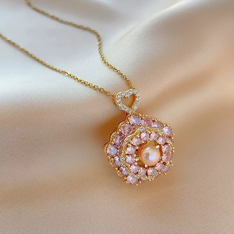 【限定!!】鎮店の逸品｜淡水パール×高級ジルコニア スピンデザインネックレス  （3点）